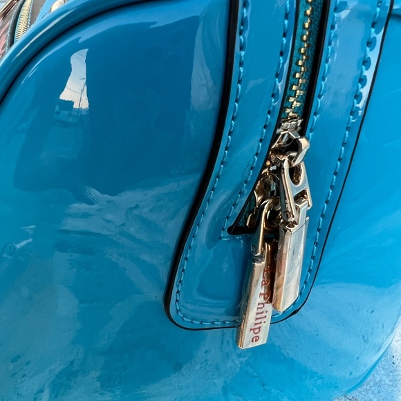 La Philipe purse studs made in Miami new with tag and keychain bag - Picture 8 of 12